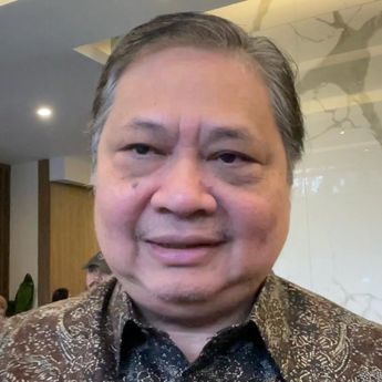 Rupiah Terus Melemah ke Rp17.300, Airlangga Buka Suara