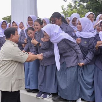 Unreal dan Amazing&rdquo;, Kesan Tak Terlupakan Pelajar Jabar Bertemu Prabowo di Istana