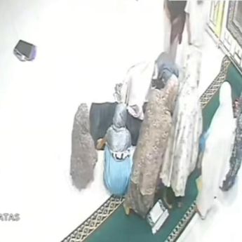 Santriwati di Jambi Tewas Usai Salat Subuh Berjamaah