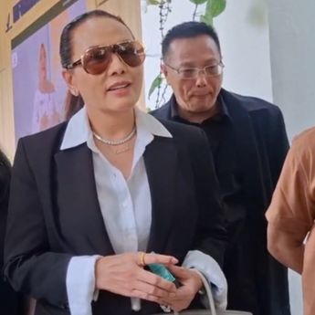 Fitri Salhuteru Laporkan Produk Skincare Milik Doktif ke BPOM
