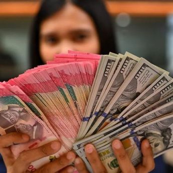 Pelemahan Rupiah Picu Kenaikan Harga Impor dan BBM, Ini Penjelasan Pakar