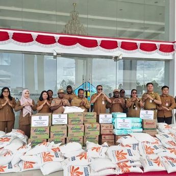 Kemendagri Salurkan Bansos untuk Korban Perang Suku di Jayawijaya