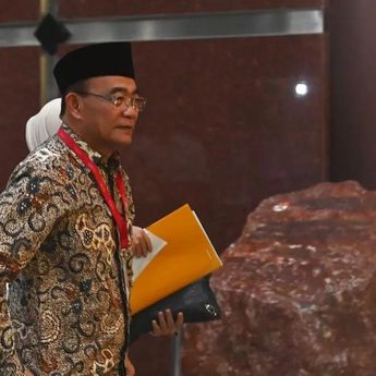 KPK Periksa Muhadjir Effendy soal Kuota Tambahan Haji 2022