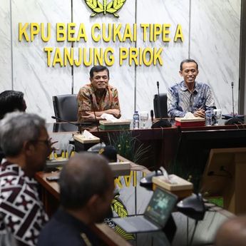 Jaksa Sebut Dirjen Bea Cukai Djaka Budi Terima Rp2,9 M dari Bos Blueray Cargo
