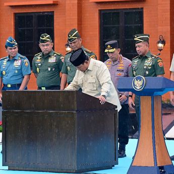 Panglima TNI Dampingi Presiden Prabowo Subianto Resmikan Museum dan Perpustakaan di Seskoad