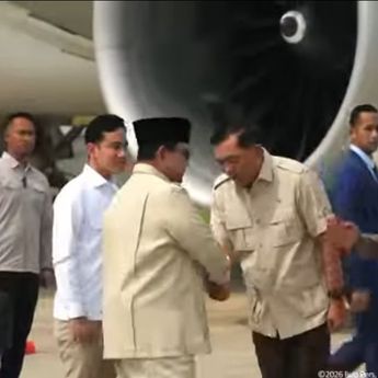 Prabowo Tiba di Tanah Air Usai Kunjungan Kenegaraan dari Prancis