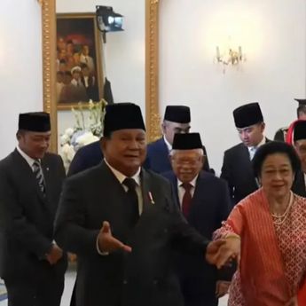 Momen Prabowo Gandeng Tangan Megawati Usai Upacara Hari Lahir Pancasila
