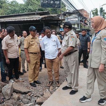 Rano Karno Tinjau Jalan Ambles di Lenteng Agung, Akses Kembali Normal Setelah Perbaikan Cepat