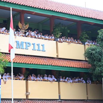 Dari Ruang Kelas SMPN 111 Jakarta, Cita-Cita Besar Menggema di Hadapan Prabowo