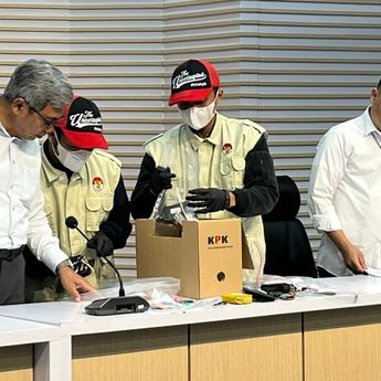 Total Nilai Barang Bukti Kasus OTT Imigrasi Capai Rp17,5 Miliar