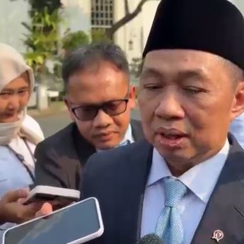 Wamenlu Ungkap Prabowo Minta Maaf soal Keterlambatan Penerimaan Kredensial Dubes Asing di Istana