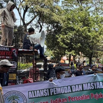 Hasil Panen Belum Dibayar, Petani Unjuk Rasa