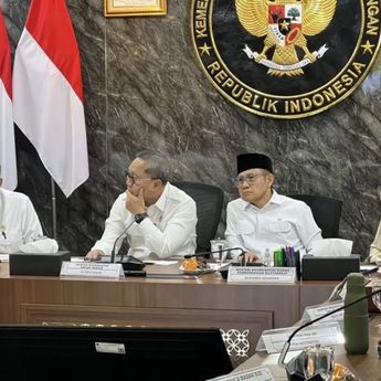 Menko Zulhas Sebut Jumlah SPPG Membengkak 6.877 Titik, Perlu Ditata Ulang