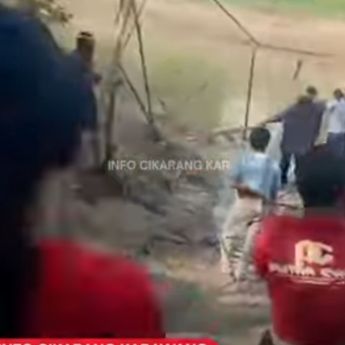 Penemuan Jasad Pria Tersangkut di Sungai Citarum Gegerkan Warga Karawang