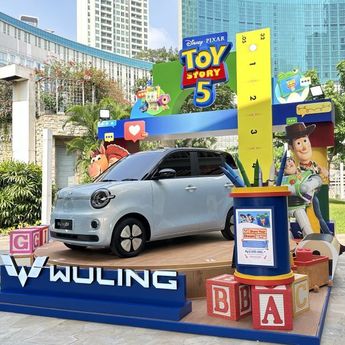 Wuling EV Hadir di Event Toy Story 5 Central Park, Tampilkan Kolaborasi Teknologi dan Imajinasi