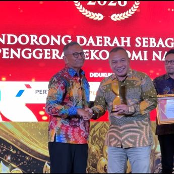 Rudy Susmanto Raih Disway Top Regional Leader Awards 2026 untuk Pengembangan Infrastruktur dan Konektivitas Daerah