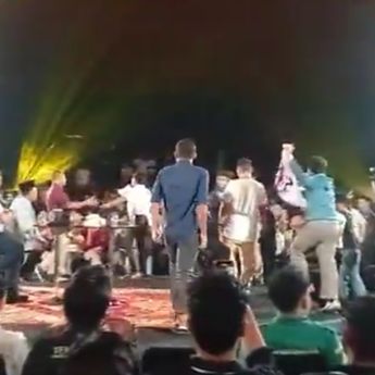 Mahasiswa Geruduk 3 Pejabat Negara Saat Diskusi di UGM