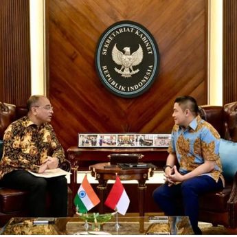 Seskab Teddy Bertemu Dubes India, Bahas Kunjungan Narendra Modi Hingga Perkuat Kemitraan Strategis