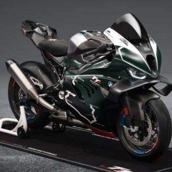 BMW Motorrad M 1000 RR Edisi Terbatas Rayakan 115 Tahun Isle of Man TT, Hanya 115 Unit di Dunia