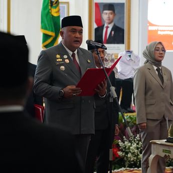Lantik 32 Pejabat, Bupati Bogor Dorong Kinerja serta Pelayanan Publik Lebih Optimal