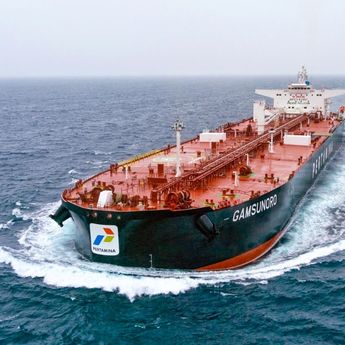 Sinergi Kemlu dan PIS Berhasil Kawal Kapal Gamsunoro Lintasi Selat Hormuz dengan Aman