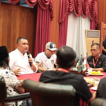 Bupati Bogor Audiensi Bersama Kabomania dan UPCS, Tegaskan Komitmen Kembalikan Persikabo kepada Masyarakat Kabupaten Bogor