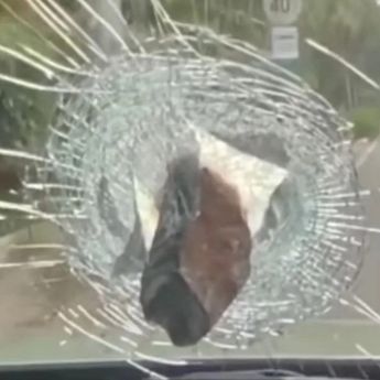 Mobil Putri Indonesia Pariwisata 2022 Dilempar Batu, Polisi Buru Pelaku