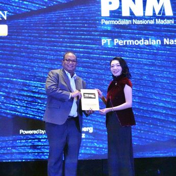 PNM Raih Apresiasi Top Company in Ultra Micro Finance for Women Empowerment