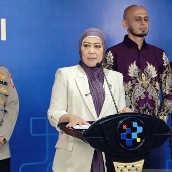 Menkomdigi Sebut Komentar Spam Judi Online Paling Banyak Bidik Akun Influencer Daerah