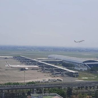 InJourney Pastikan Kebakaran TPA Jatiwaringin Tak Ganggu Operasional Penerbangan di Bandara Soetta