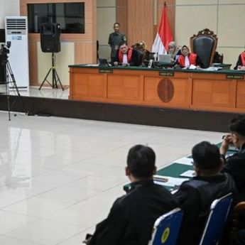 Dokter Tifa Didakwa Fitnah dan Pencemaran Nama Baik Jokowi soal Ijazah