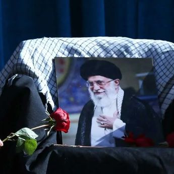 Tidak Ada Perwakilan  AS dan Negara Barat yang Hadiri Pemakaman Ali Khamenei