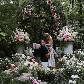 Taylor Swift dan Travis Kelce Resmi Menikah di Madison Square Garden