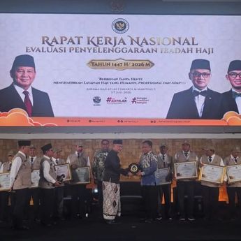 Polri Raih Penghargaan dari Kemenhaj atas Dukungan dalam Penyelenggaraan Haji 2026