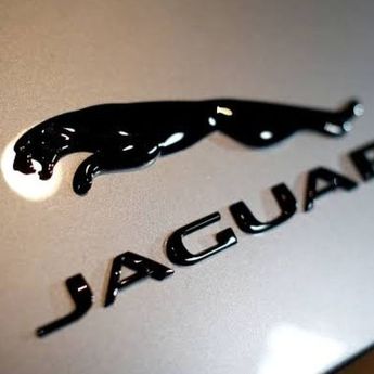 Jaguar Setop Produksi Mobil, Ratusan Unit Masih Menumpuk di Dealer dengan Diskon Fantastis