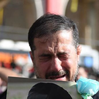 Iran Gelar Penghormatan Terakhir Dua Hari untuk Ali Khamenei, Ribuan Pelayat Padati Teheran