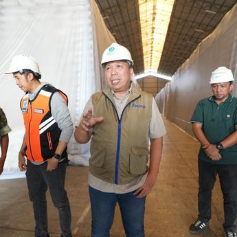 BULOG Respon Cepat Masukan Masyarakat, Direktur Operasi Tinjau Penanganan Gudang Karawang