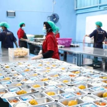 Banggar DPR Perkirakan Anggaran MBG 2027 Turun Jadi Rp174 Triliun