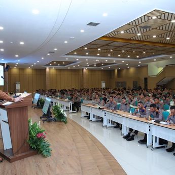 Di Hadapan Mahasiswa STIK Lemdiklat Polri, Taruna Ikrar Dorong Kepemimpinan Berbasis Neurosains