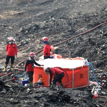 Begini Kondisi Pemadaman Kebakaran TPA Jatiwaringin Capai 45 Persen pada Hari Ketujuh
