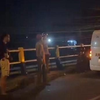 2 Pelajar Tewas Usai Motornya Adu Banteng di Lamongan
