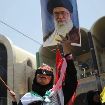 Serangan AS ke Iran Tewaskan 14 Orang, Puluhan Lainnya Terluka