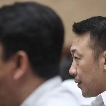 Hakim Ungkap Dirjen Bea Cukai Terima Suap Rp21 Miliar dari Pemilik Blueray Cargo