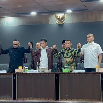 Polri Limpahkan 3 Kasus yang Seret Eks Jampidsus Febrie ke Kejagung