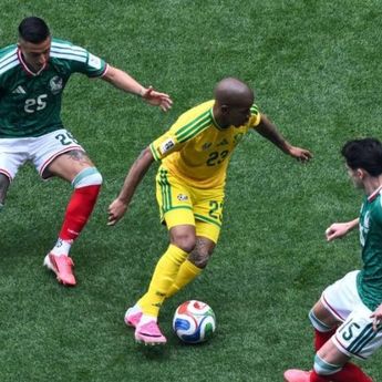 Sempat Main di Piala Dunia, Pemain Afrika Selatan Ini Meninggal Dunia