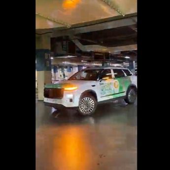 Heboh SUV Misterius Parkir Tanpa Pengemudi di Jakarta, Ini Dugaan Teknologi di Baliknya