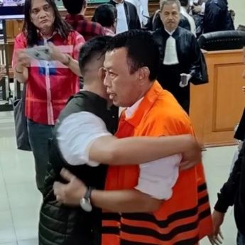 Jaksa Tuntut Bupati Ponorogo Nonaktif Sugiri Sancoko 7 Tahun Penjara