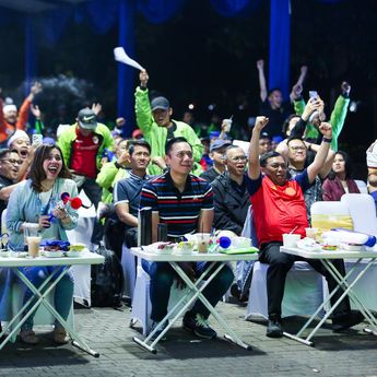 AHY Nobar Spanyol Vs Prancis Bareng Ratusan Driver Ojol