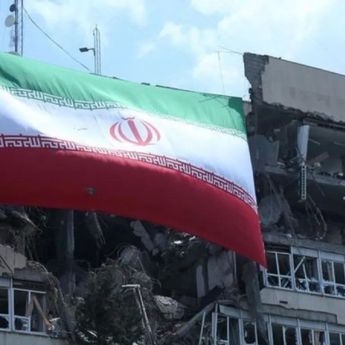 Serangan AS di Iran Selatan Tewaskan 35 Orang, Lebih dari 300 Terluka