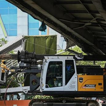 DPRD DKI Dorong Pemasangan Sensor Ketinggian Kendaraan di Jalur Menuju JPO